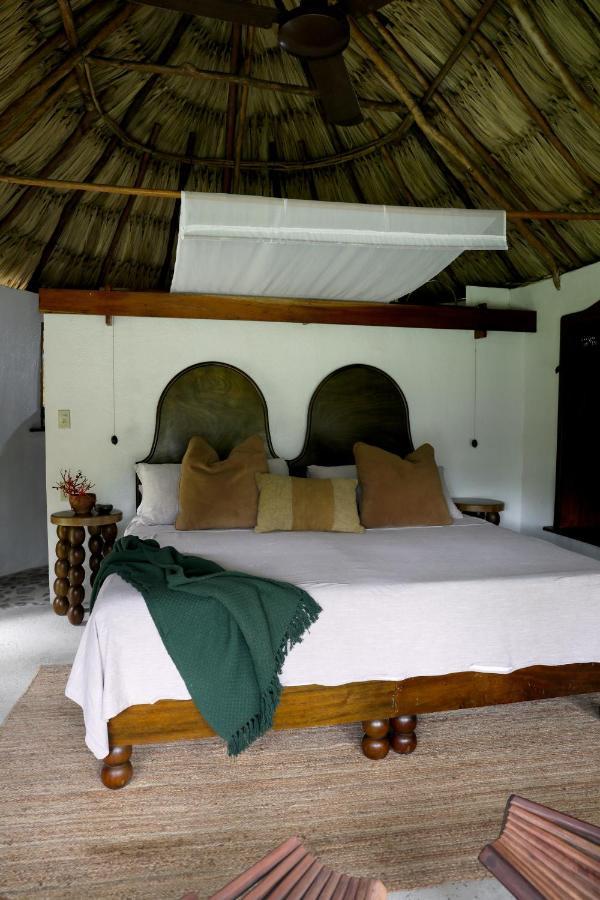 Jade Jungle Resort Teakettle Village 外观 照片