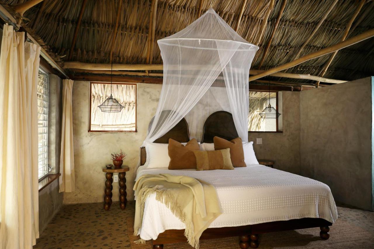 Jade Jungle Resort Teakettle Village 外观 照片
