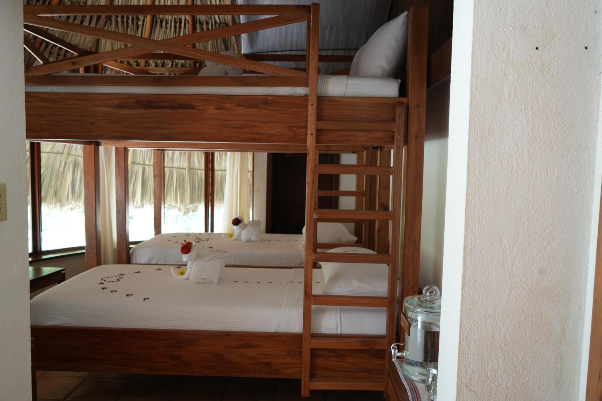 Jade Jungle Resort Teakettle Village 外观 照片